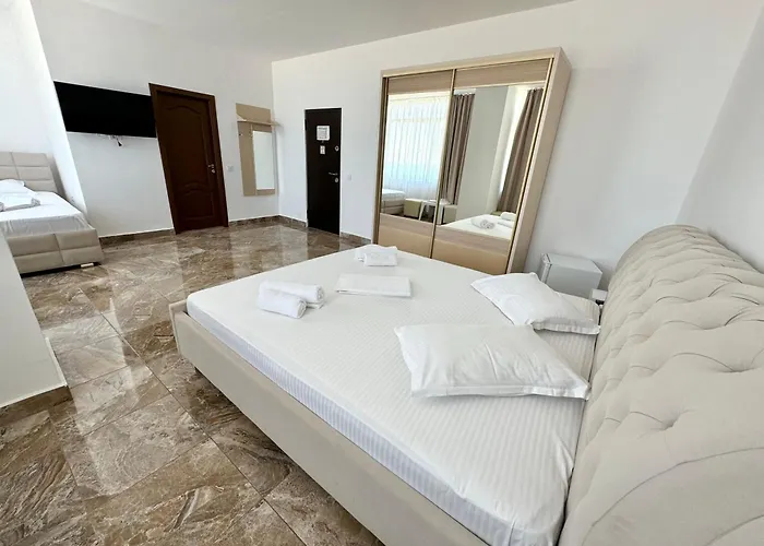 Cocor מלון אפורי נורד