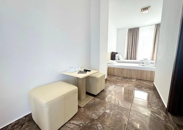 Cocor 3* אפורי נורד